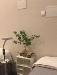 -禾壹净·素颜美问题肌肤修护中心