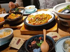 -九锅一堂酸菜鱼(万达广场店)