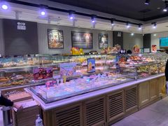 面包甜点陈列柜-巴黎贝甜(龙之梦购物中心虹口店)