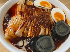 -何老二卤汁凉粉