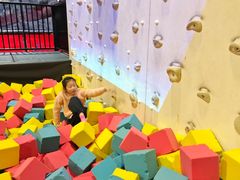 -嗨翻Hi-Fun竞技主题乐园·蹦床团建生日轰趴(荆川 国光1937店)