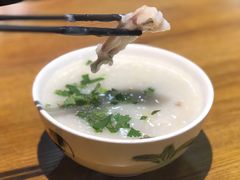 骨腩粥-强记鱼粥(南村店)