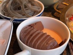 -小天鹅火锅·一线江景洪鼎旗舰店(洪崖洞店)