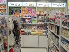 -名创优品(海珠乐峰广场店)