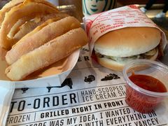-FATBURGER 特富客汉堡(外交公寓店)