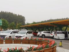 -窦店服务区-停车场