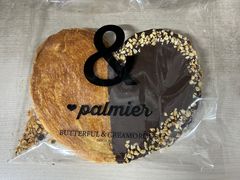 -BUTTERFUL&CREAMOROUS 黄油与面包(三里屯太古里店)