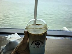 -抱抱地球咖啡馆(国家海洋博物馆店)