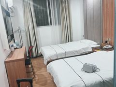 -鑫雅居公寓(广州南站地铁站店)