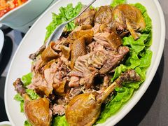 财运亨通樟茶鸭-肆月河豚·新淮扬(金融街店)