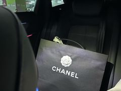 -Chanel(德基广场店)