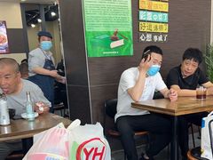-李先生牛肉面大王(北京站售票厅餐厅)