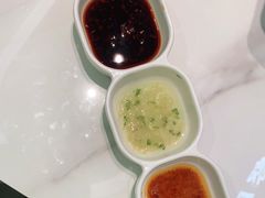 -洪氏嗨捞·广东猪肚鸡·椰子鸡火锅(西咸万象城店)