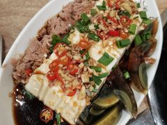松花蛋金枪鱼嫩豆腐-喜来苑