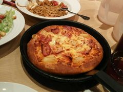 -必胜客(新中纬店)