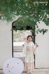 -MIAMOR米艾茉婚纱摄影(江都店)