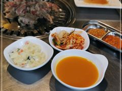 -韩聚屋韩国烤肉餐厅(新北万达店)