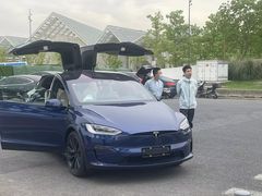 -TESLA 特斯拉(上海太古汇体验店)