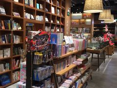 -百新书局(尚悦湾店)