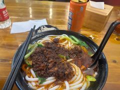 -丽虹云南过桥米线(兴工街店)