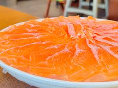 -三文彩虹鳟鱼庄