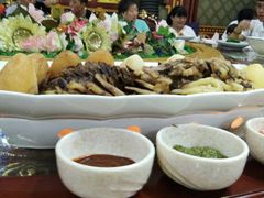 -白鹿苑蒙餐(鄂温克宾馆店)