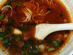 -遵义虾子张六羊肉粉(地王店)