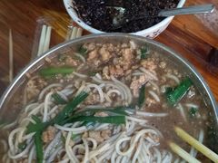 -正宗杨记普洱酸醋米线(总店)