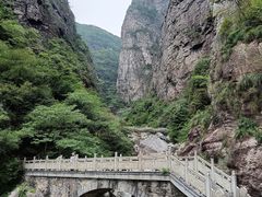 -三叠泉瀑布