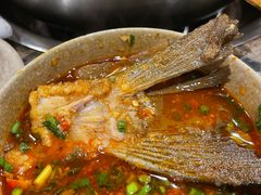 -肖肖酸萝卜鱼火锅(总店)