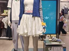 -adidas(正佳广场店)