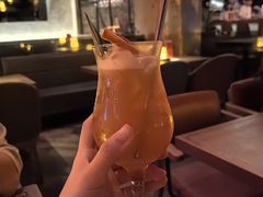 -FOUR PLAY BAR