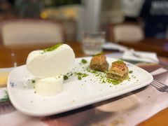 -MADO冰淇淋咖啡馆(淘金店)