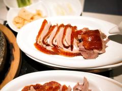 北京烤鸭-老知青·铁锅炖(集美万达店)