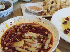 -严记小天府酸菜鱼(西四路店)