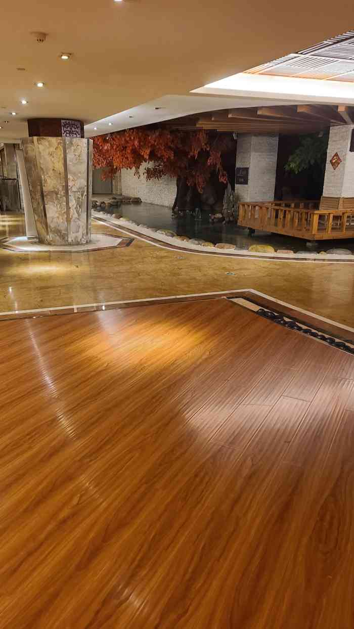 香洲花园酒店美丽湾spa-"很不错～女浴区也有泡池呢～搓澡也很不错,.