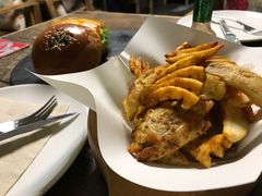 薯拼-HIGH FIVE哈福手工汉堡(桂林路店)