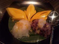 芒果糯米饭-Ruen Urai