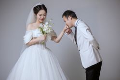 -女王风尚STUDIO·轻奢化定制