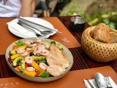 -Golden Lily河内巴黎法越料理餐厅(建国西路店)