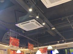 -鑫郭氏·南昌20年大排档(红谷滩旗舰店)