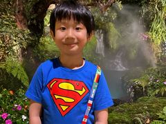 -Chom Cafe and Restaurant