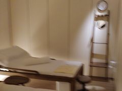 -常乐·对症推拿(长宁来福士店)
