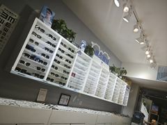 -天空之镜眼镜店蔡司依视路授权店(天通苑店)