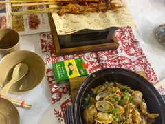 -刘姐啤酒鱼民族演艺餐厅(西街总店)