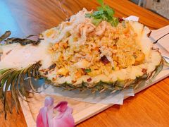 -Chom Cafe and Restaurant