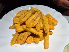 咸蛋黄焗三样-倍儿美海鲜排挡·非遗海鲜蒸饺(洋货店)