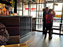 -阿洪锅贴王(小吃城店)