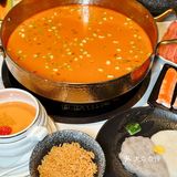 这家海鲜火锅餐厅 姐妹们给我冲！