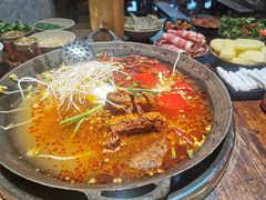 -四小区火锅·巷子里的重庆火锅(花照壁店)
